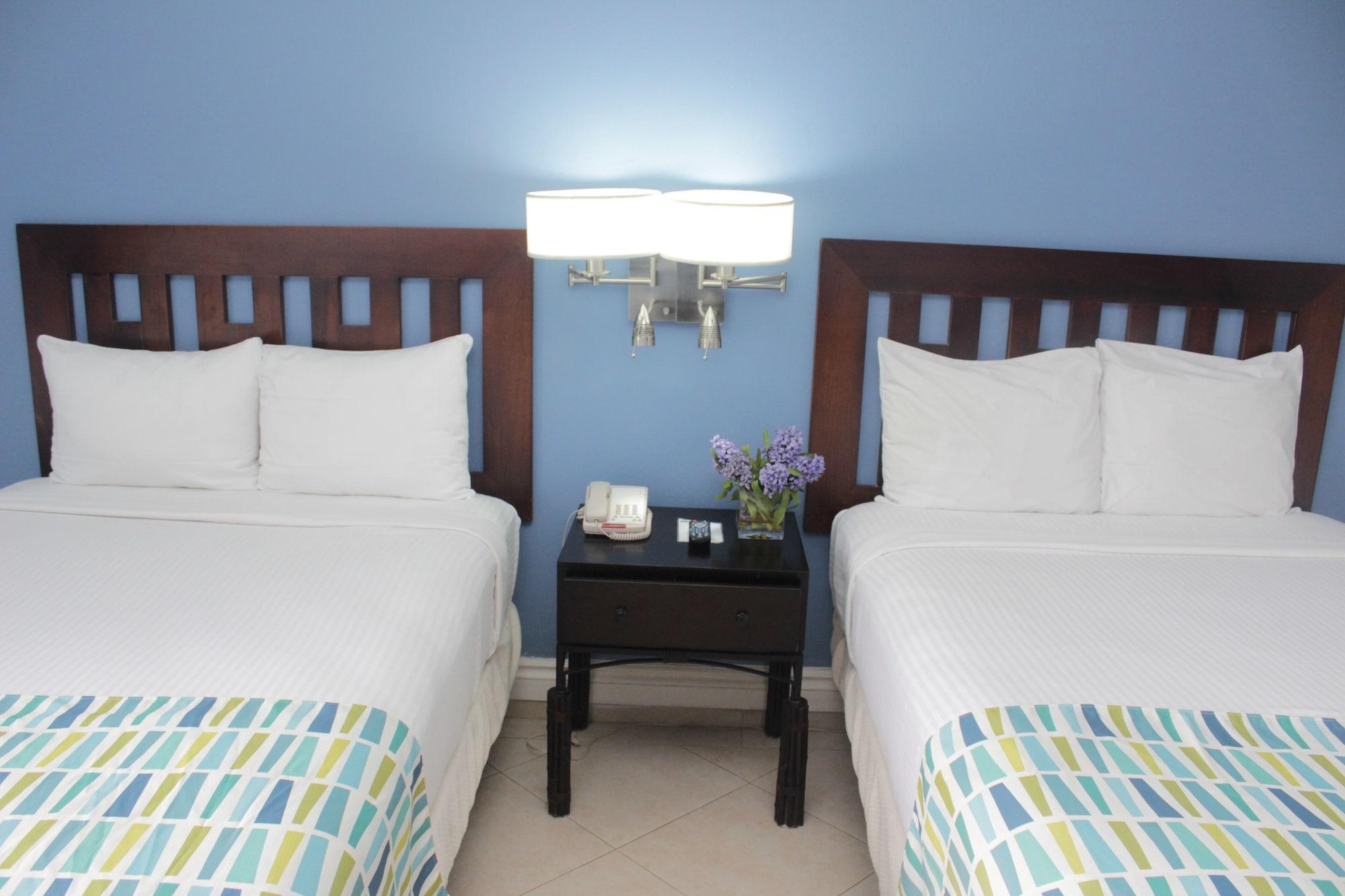 เดอะ นัตส์ฟอร์ด คอร์ต โฮเต็ล Hotel คิงส์ตัน ภายนอก รูปภาพ