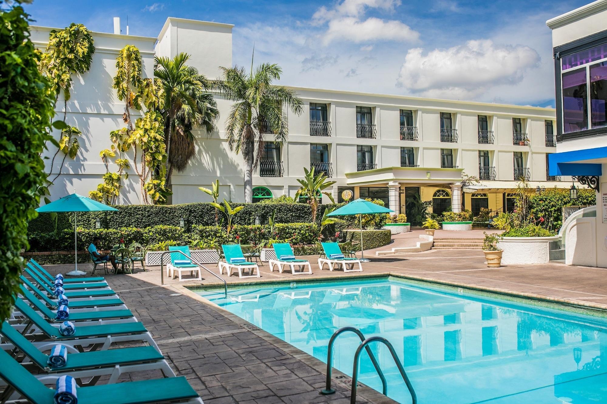 เดอะ นัตส์ฟอร์ด คอร์ต โฮเต็ล Hotel คิงส์ตัน ภายนอก รูปภาพ