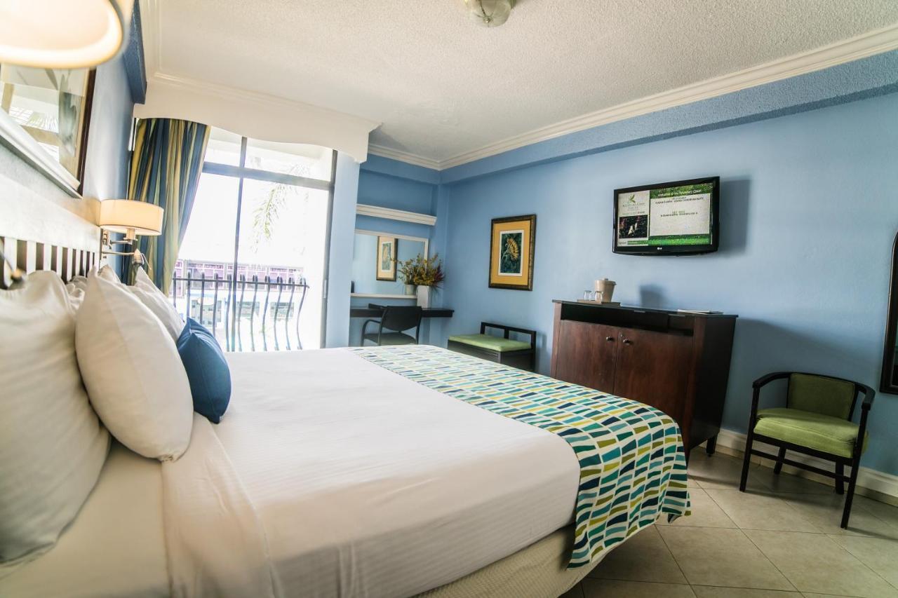 เดอะ นัตส์ฟอร์ด คอร์ต โฮเต็ล Hotel คิงส์ตัน ภายนอก รูปภาพ