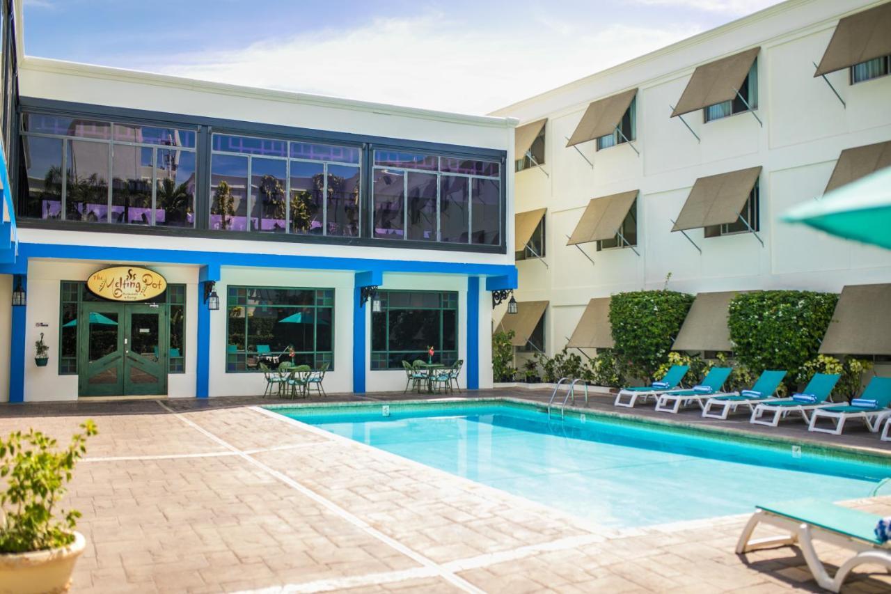 เดอะ นัตส์ฟอร์ด คอร์ต โฮเต็ล Hotel คิงส์ตัน ภายนอก รูปภาพ